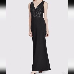EUC - Lauren Ralph Lauren Elegant Black Evening Gown. Size 2.